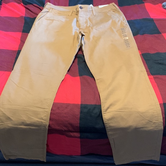 Men’s American Eagle Next Level Flex slim straight leg - Picture 4 of 4